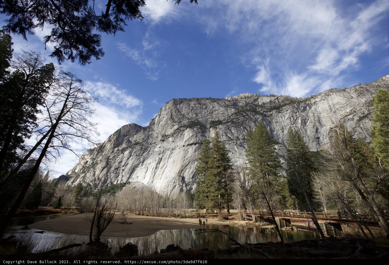 Grandiose Gaze: Yosemite's Mountain Majesty