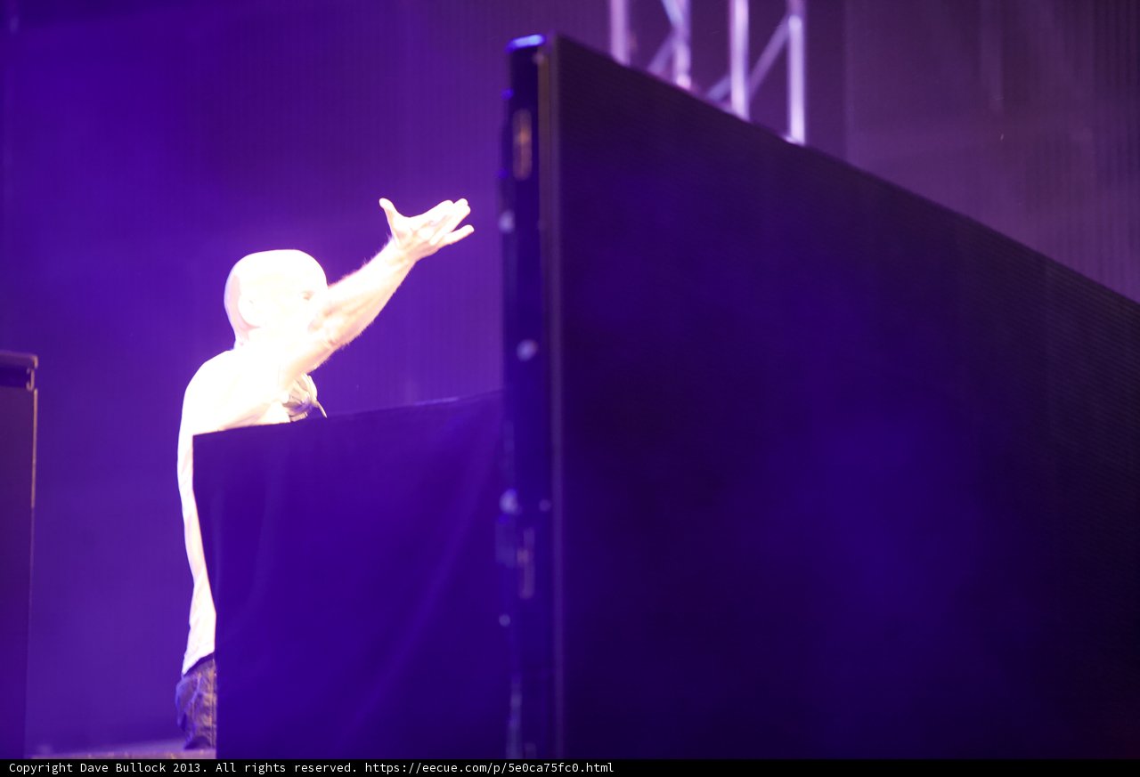 Solo Performance Stuns Coachella Crowd