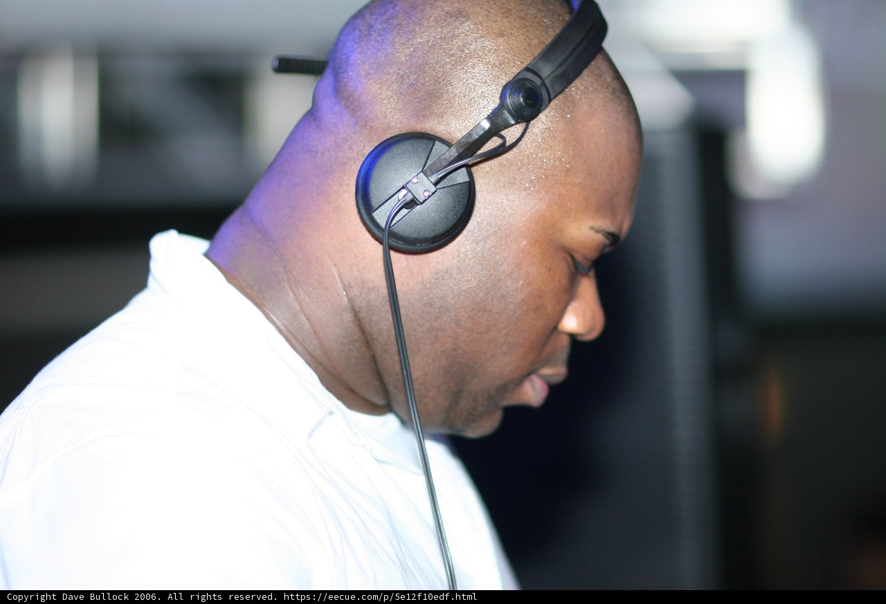 Grooving with Headphones