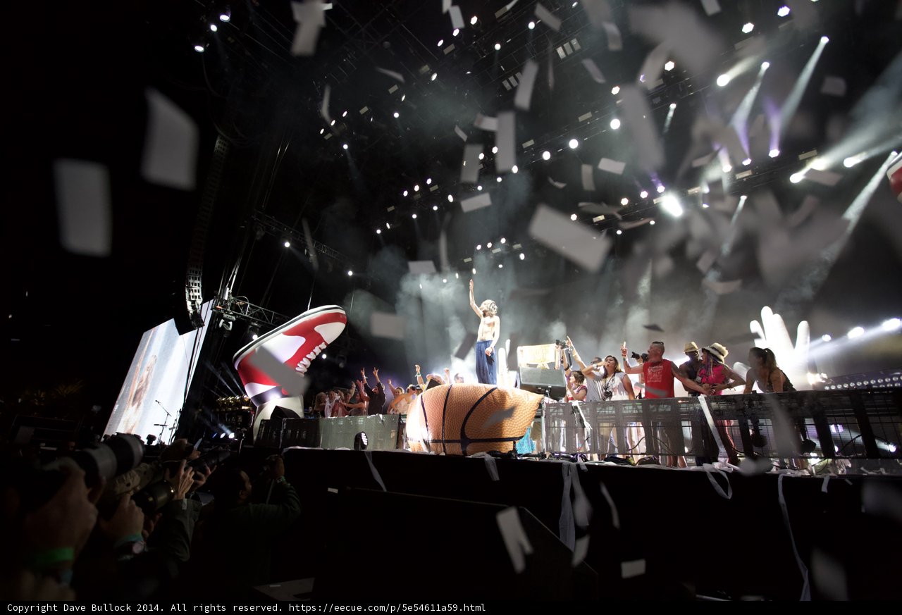 Confetti Rains on Rockstar