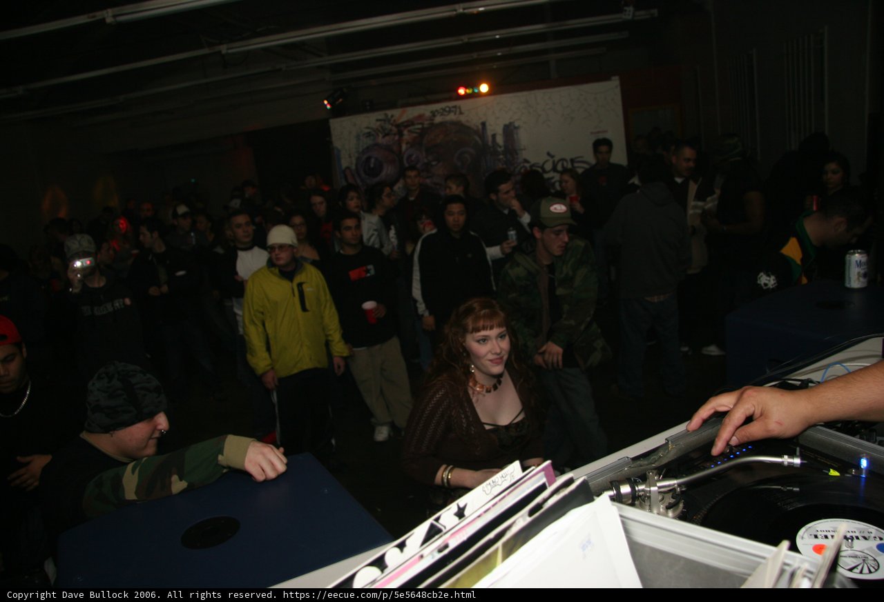 DJ set in the urban club