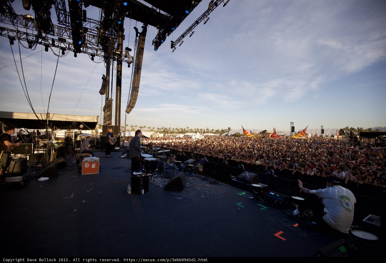 Coachella crowd goes wild for Natalia Anciso