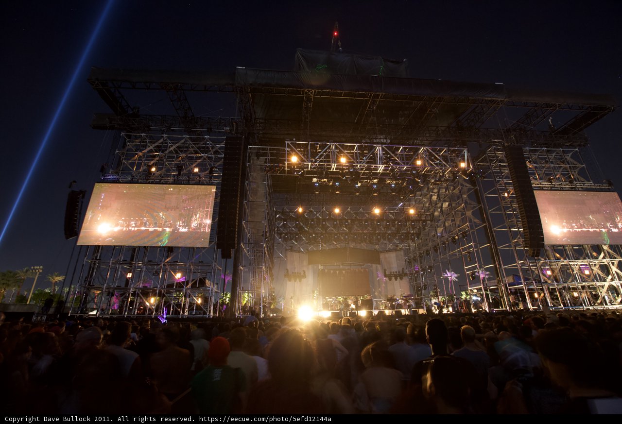 Coachella 2011: Spotlight on the Crowd