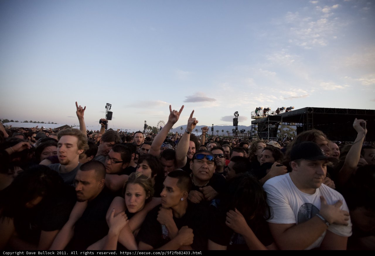 Big Four Festival Concert-goers Raise the Roof