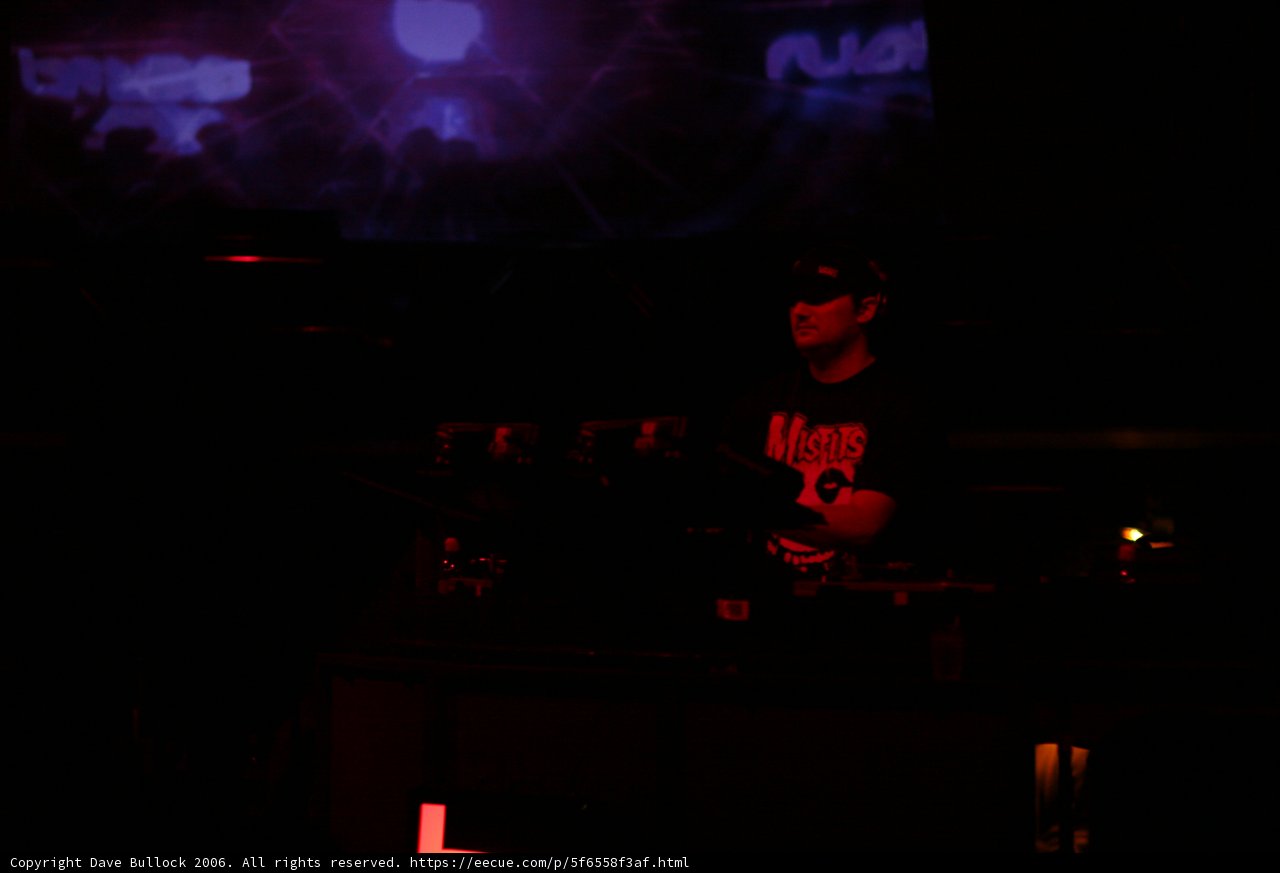 Dark Room DJ