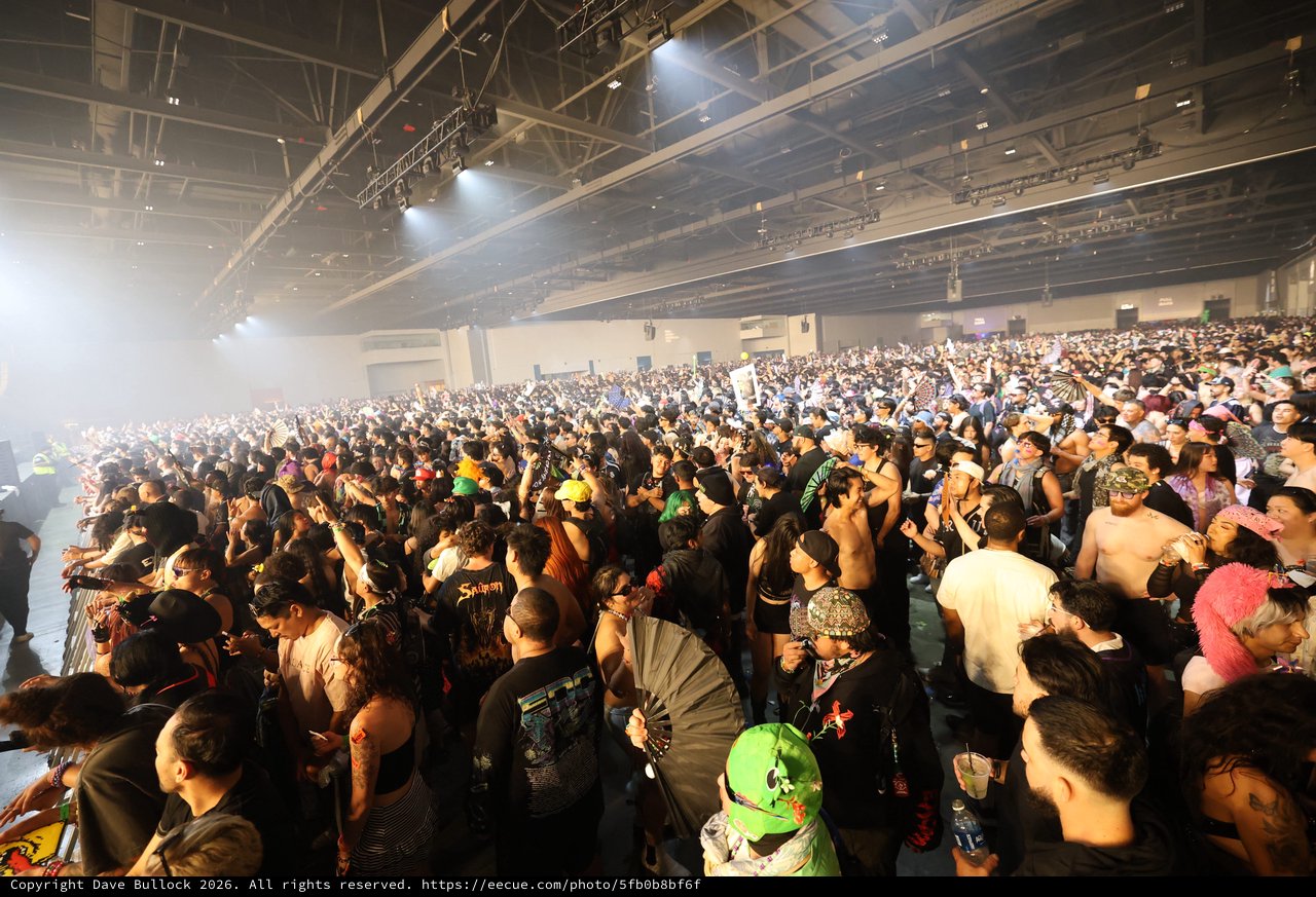 Massive EDM Crowd Packed at Wobbleland 2026
