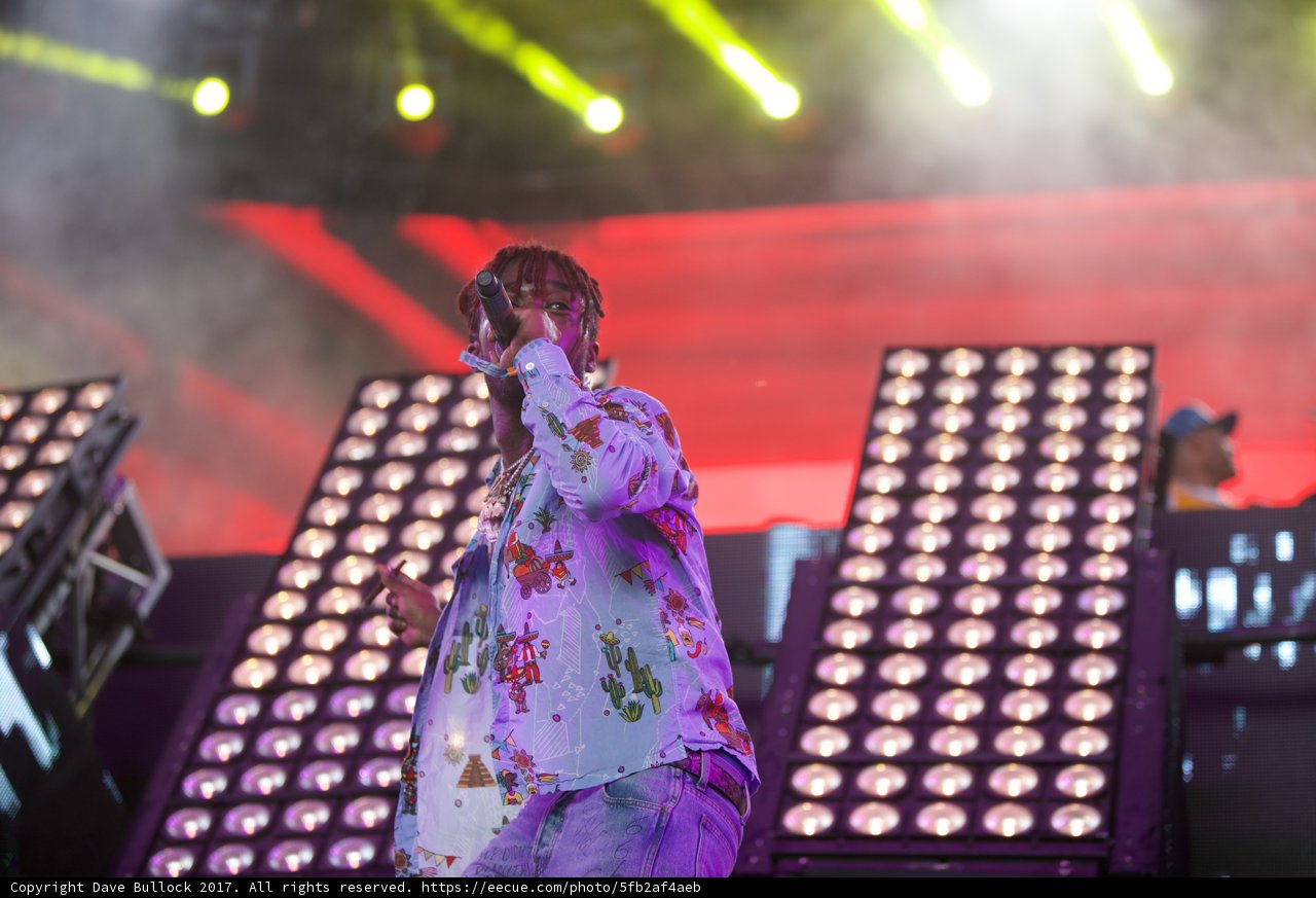 Floral shirted performer in the spotlight