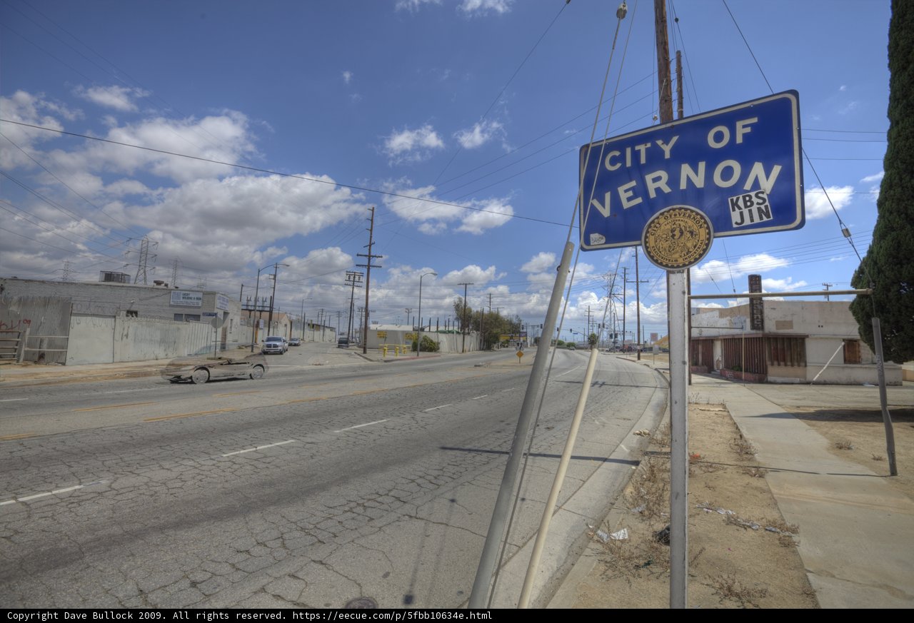 City of Vernon Street Sign