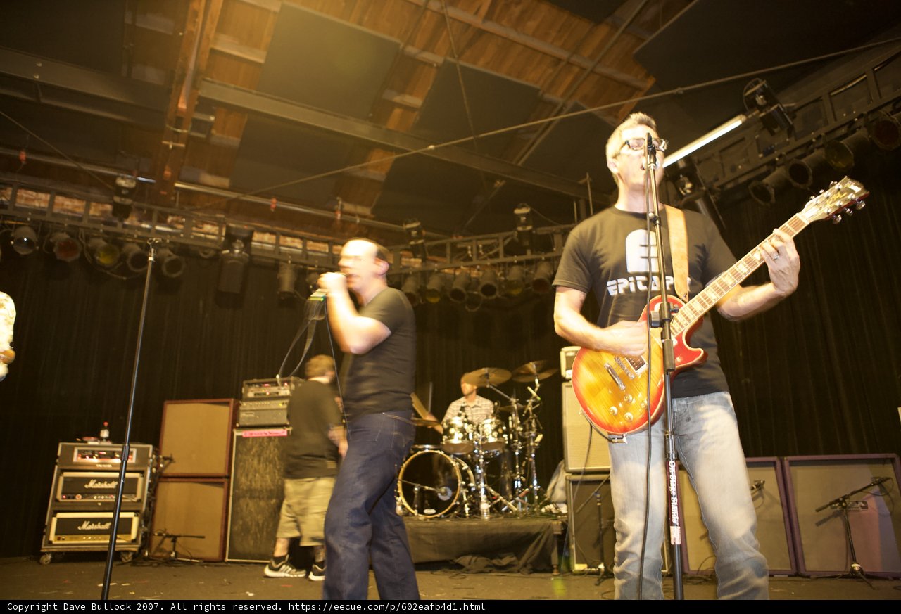 Bad Religion Rocks the Glasshouse