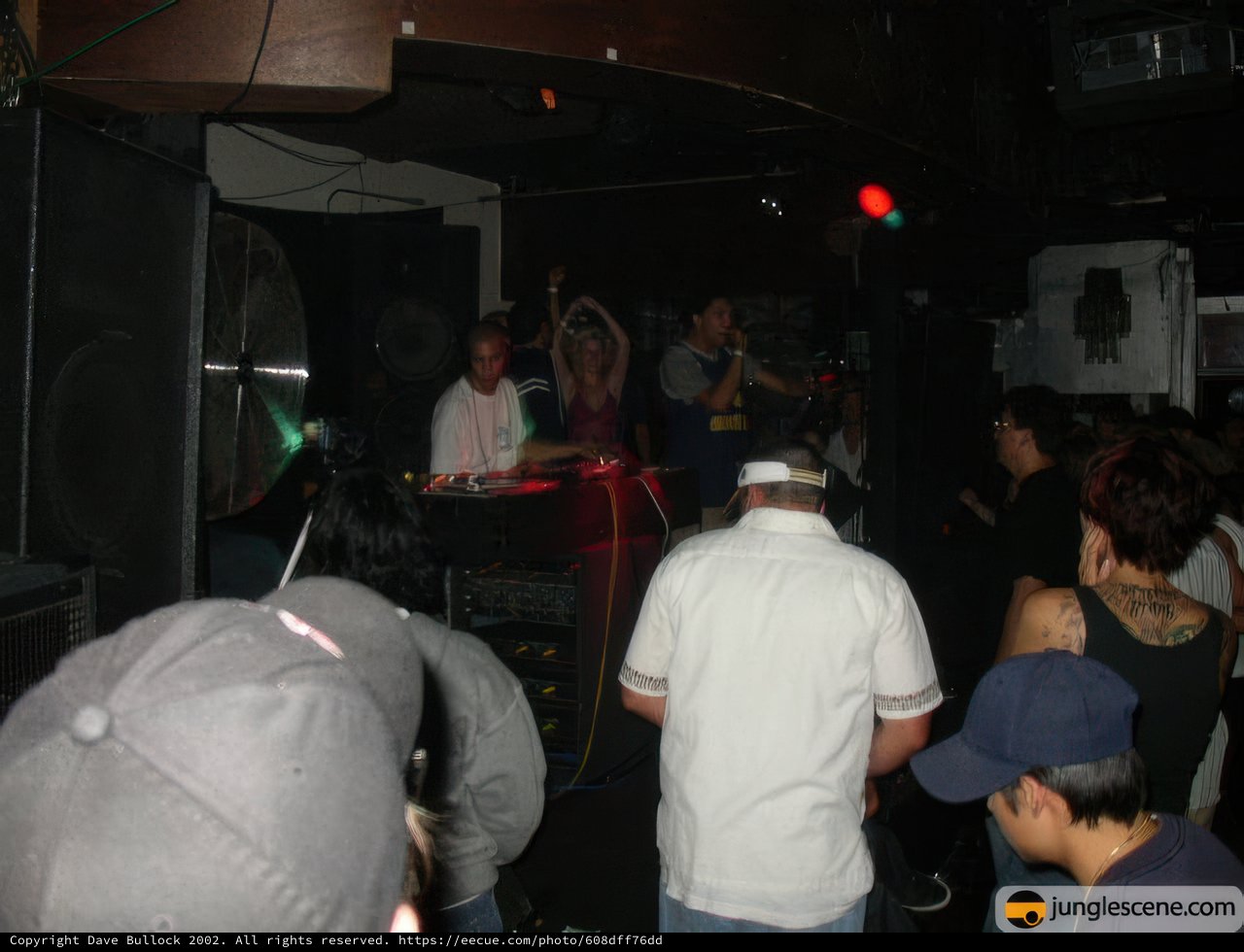 Entertainer Rocks the Nightclub!