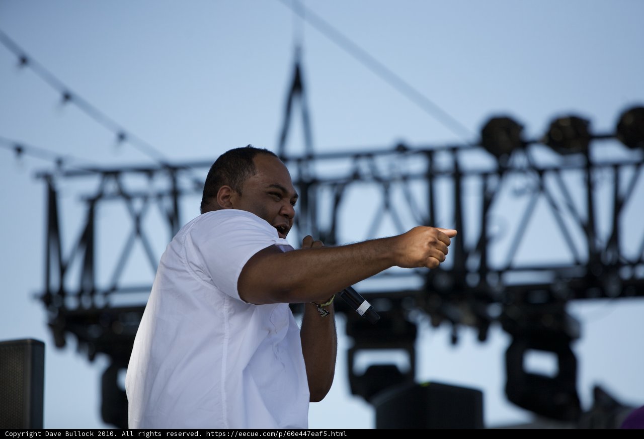 Vincent Mason's Solo Performance at Coachella Sunday 2010