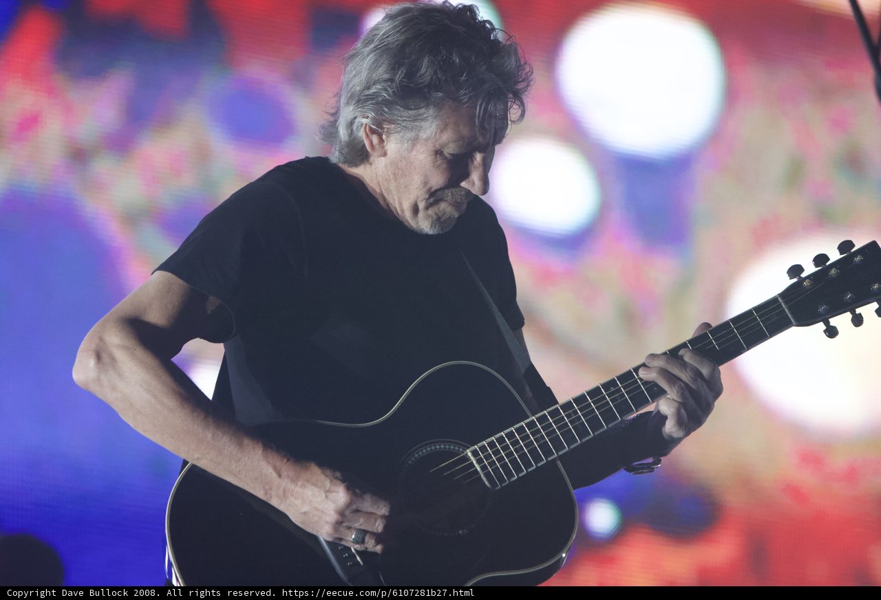Roger Waters Rocks the Stage with his Acoustic Guitar at Coachella 2008