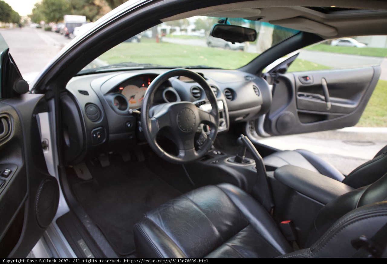 Leather luxury in the 2007 Eclipse