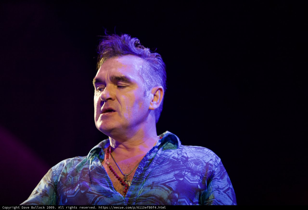 Morrissey's Blue Shirt Performance