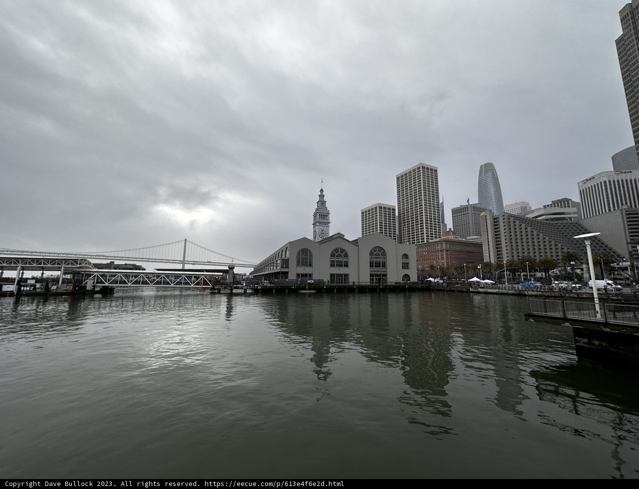 A Metropolis by the Water