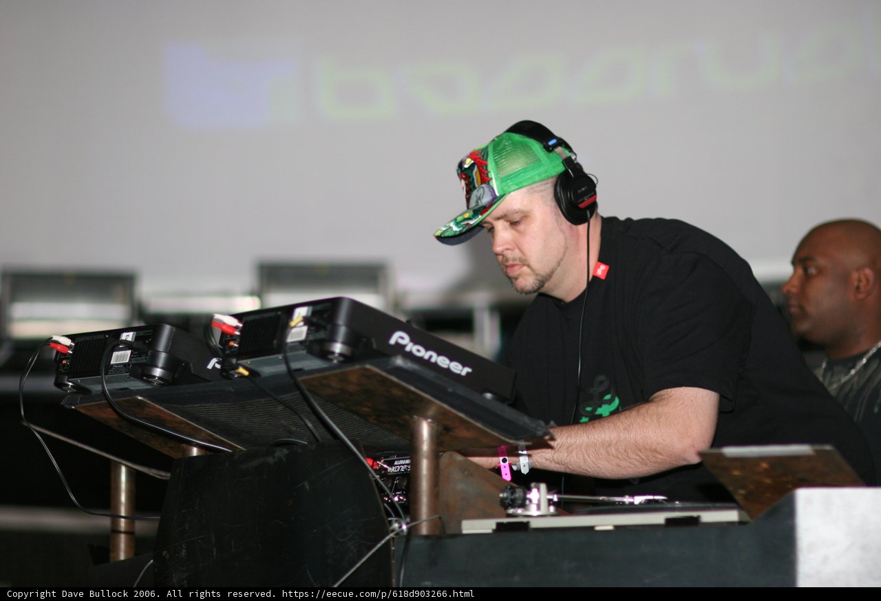 Green Hat Deejaying