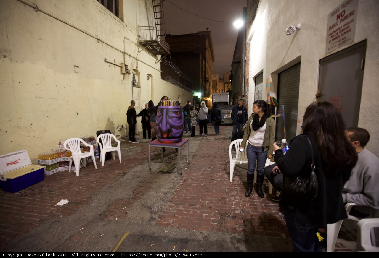 Plata Wine Party in the City Alleyway