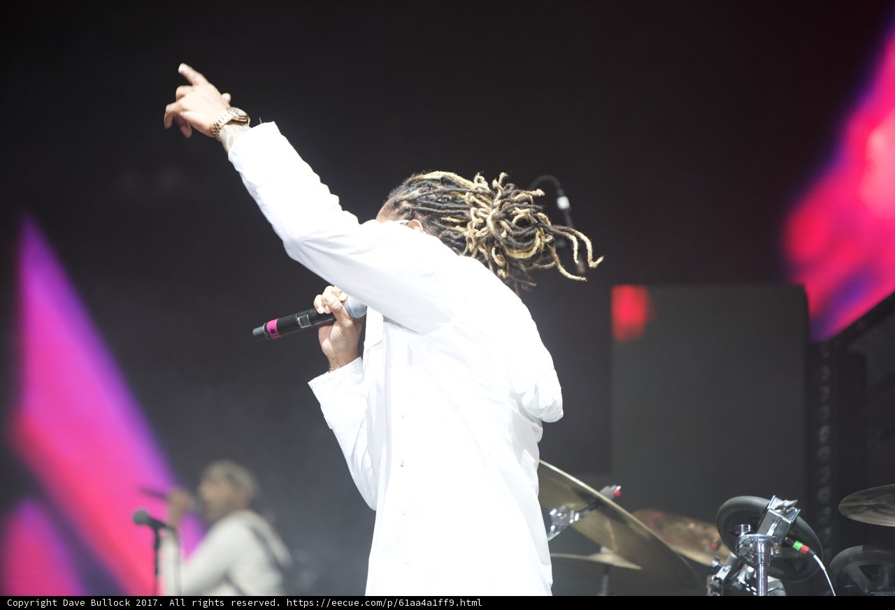 Solo Performance by Dreadlocked Entertainer