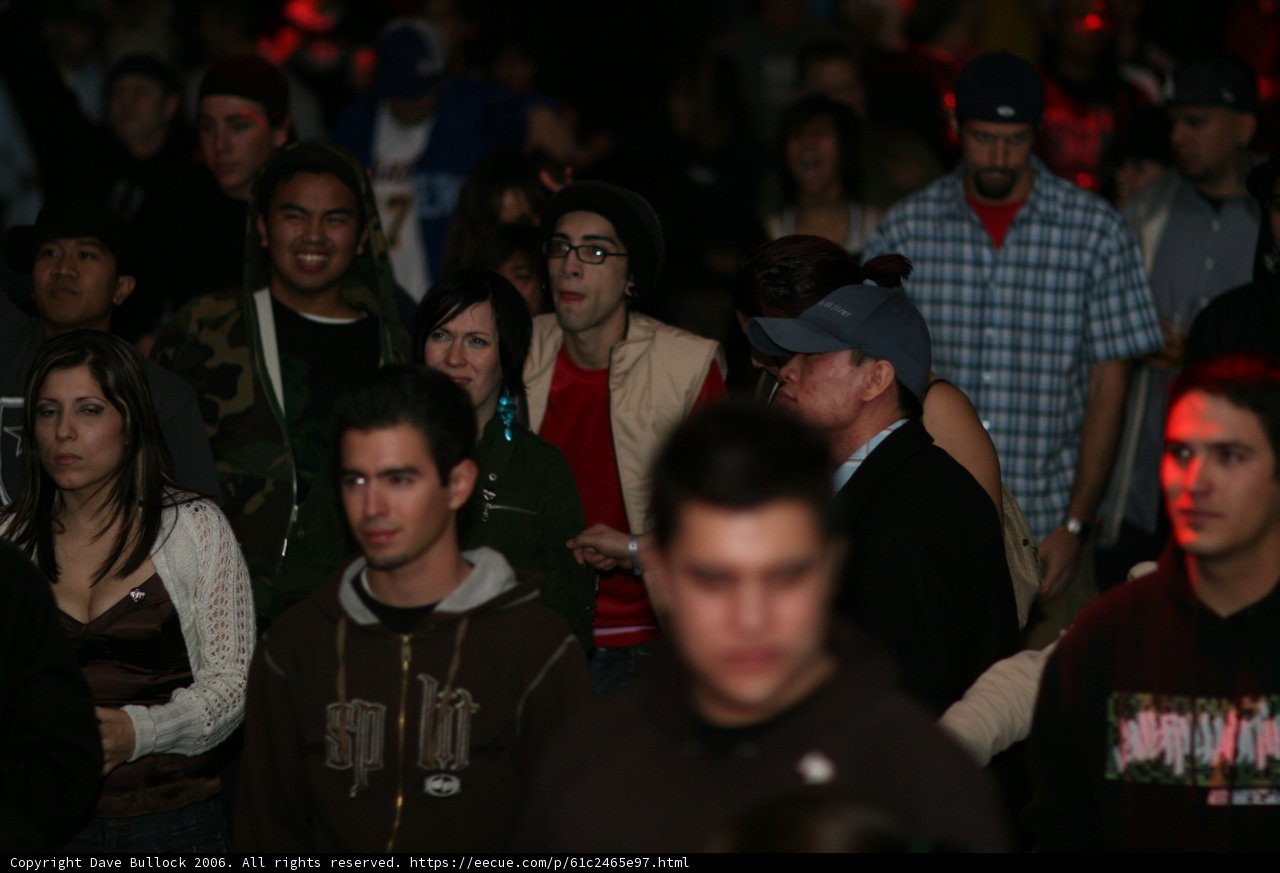 Funktion xxxl and Silver Party Crowd