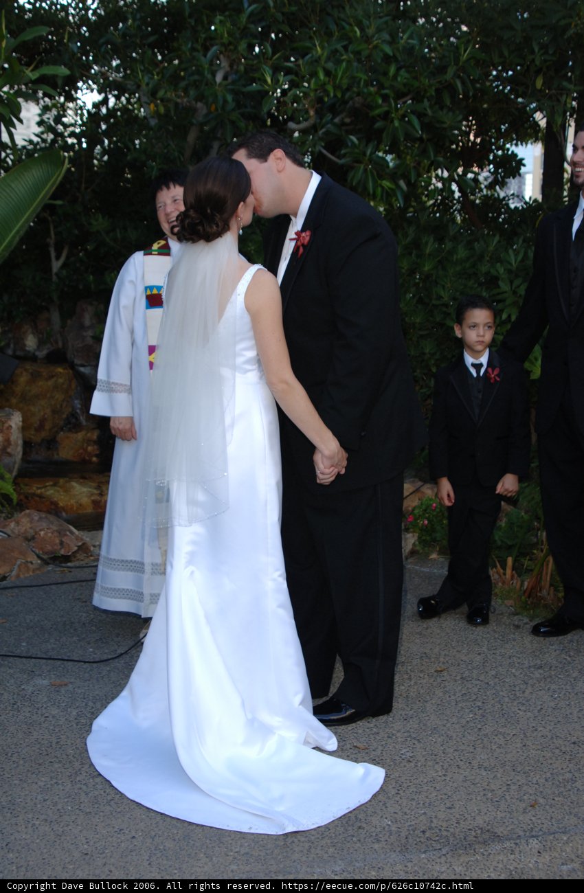 Wedding Kiss