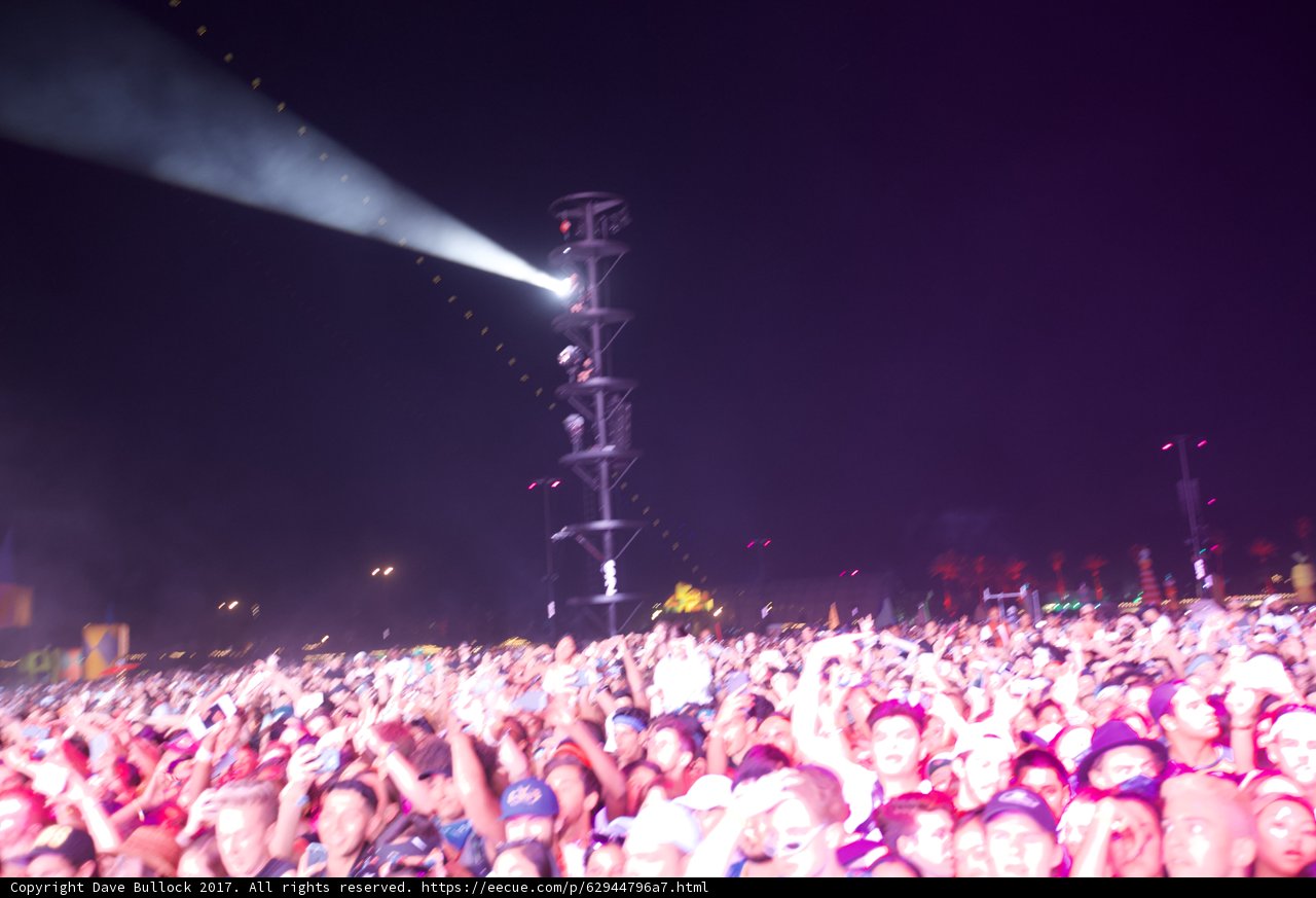 Illuminating the Crowd