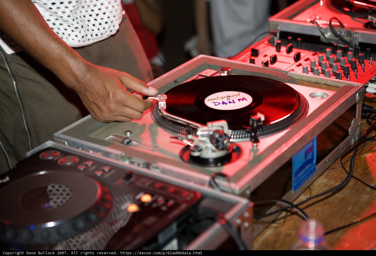 Groovy Tunes on a Turntable