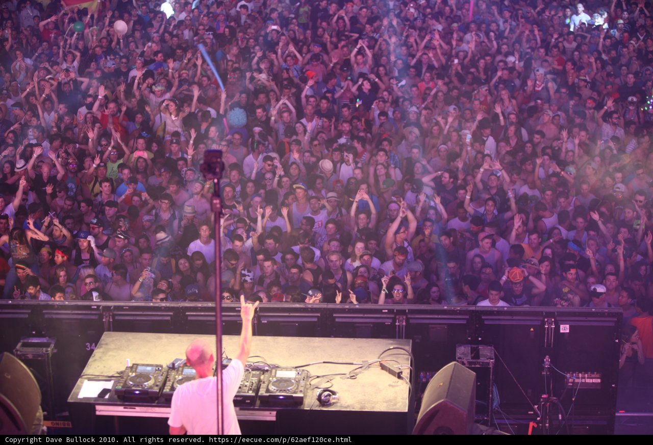 Rocking out with the Urban Crowd