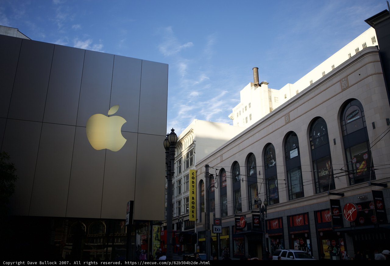 Apple Store in Civic Center