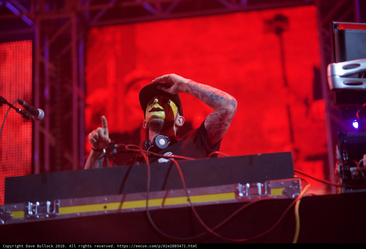 Masked Man Rocks the Stage at Coachella