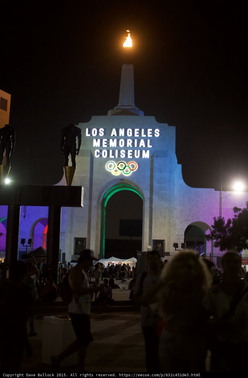 LA Coliseum Green Arch Glow