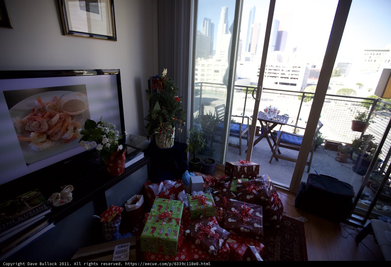 Christmas Cheers in the Festive Living Room