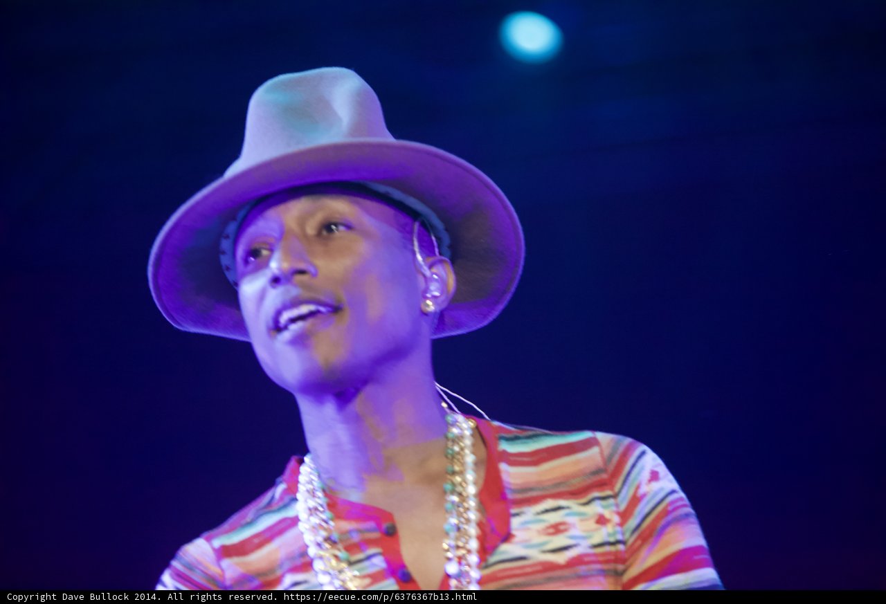Pharrell Williams Rocks a Cowboy Hat and Necklace at Coachella