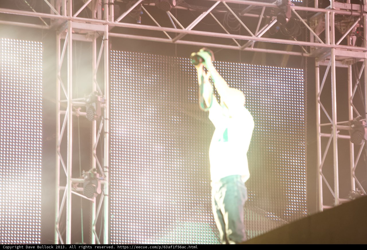 Solo Performer in the Spotlight