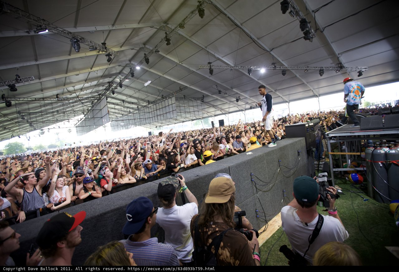 Coachella 2011 brings the House Down