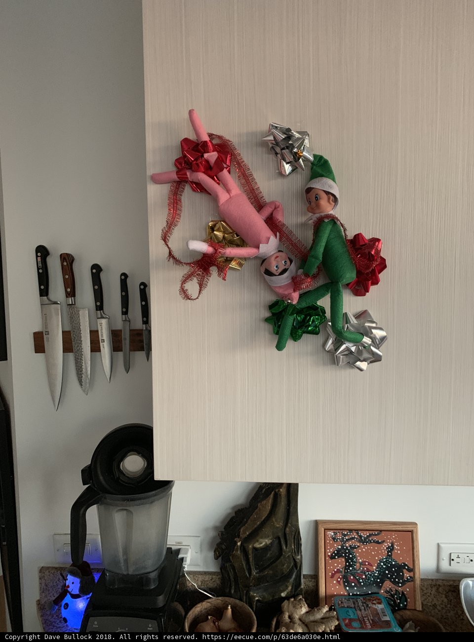 Elf on the Shelf - A Christmas Mix of Art and Toys