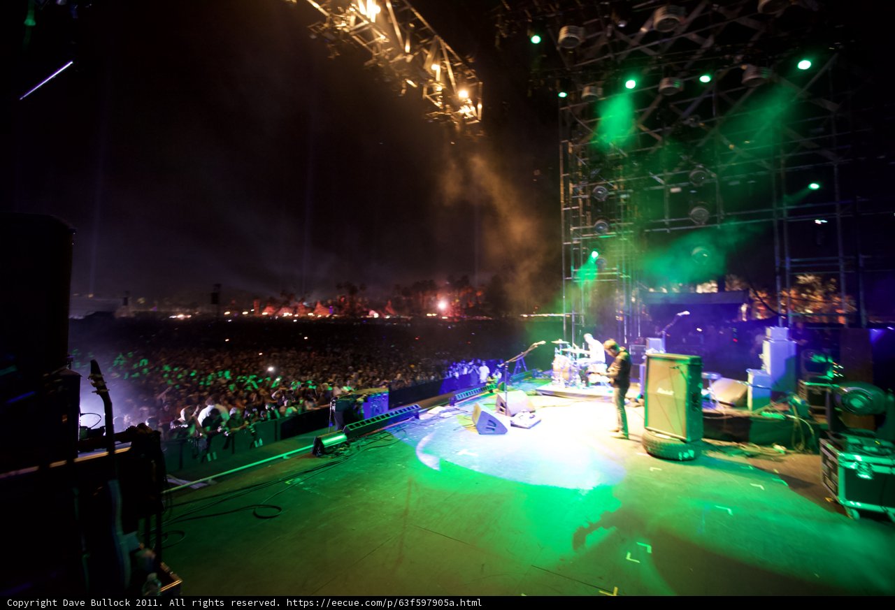 Green Lights and Rocking Crowds at Coachella 2011