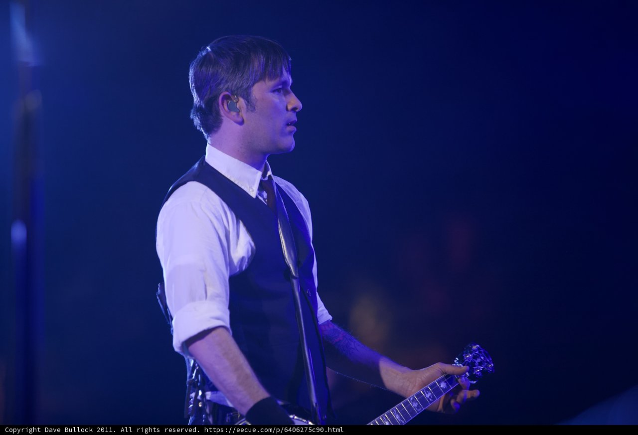 Solo Guitarist in Formal Attire at Coachella