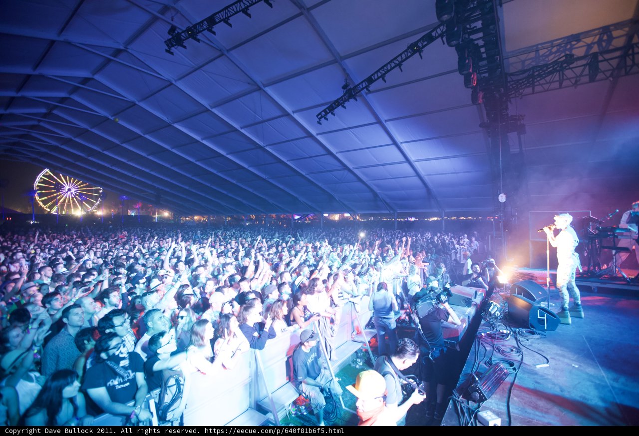 Massive Crowd Rocks Out at Coachella