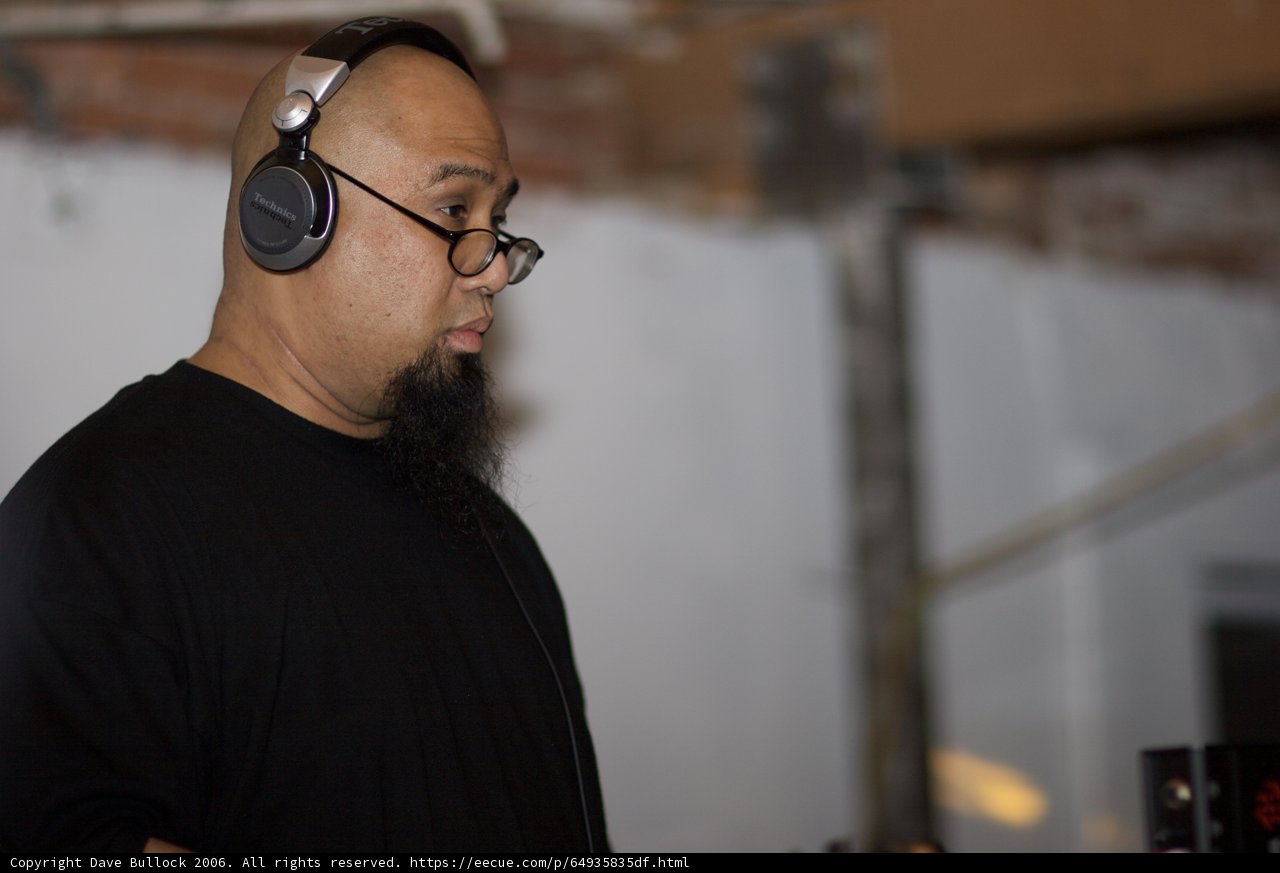 Rhettmatic Spins the Beats