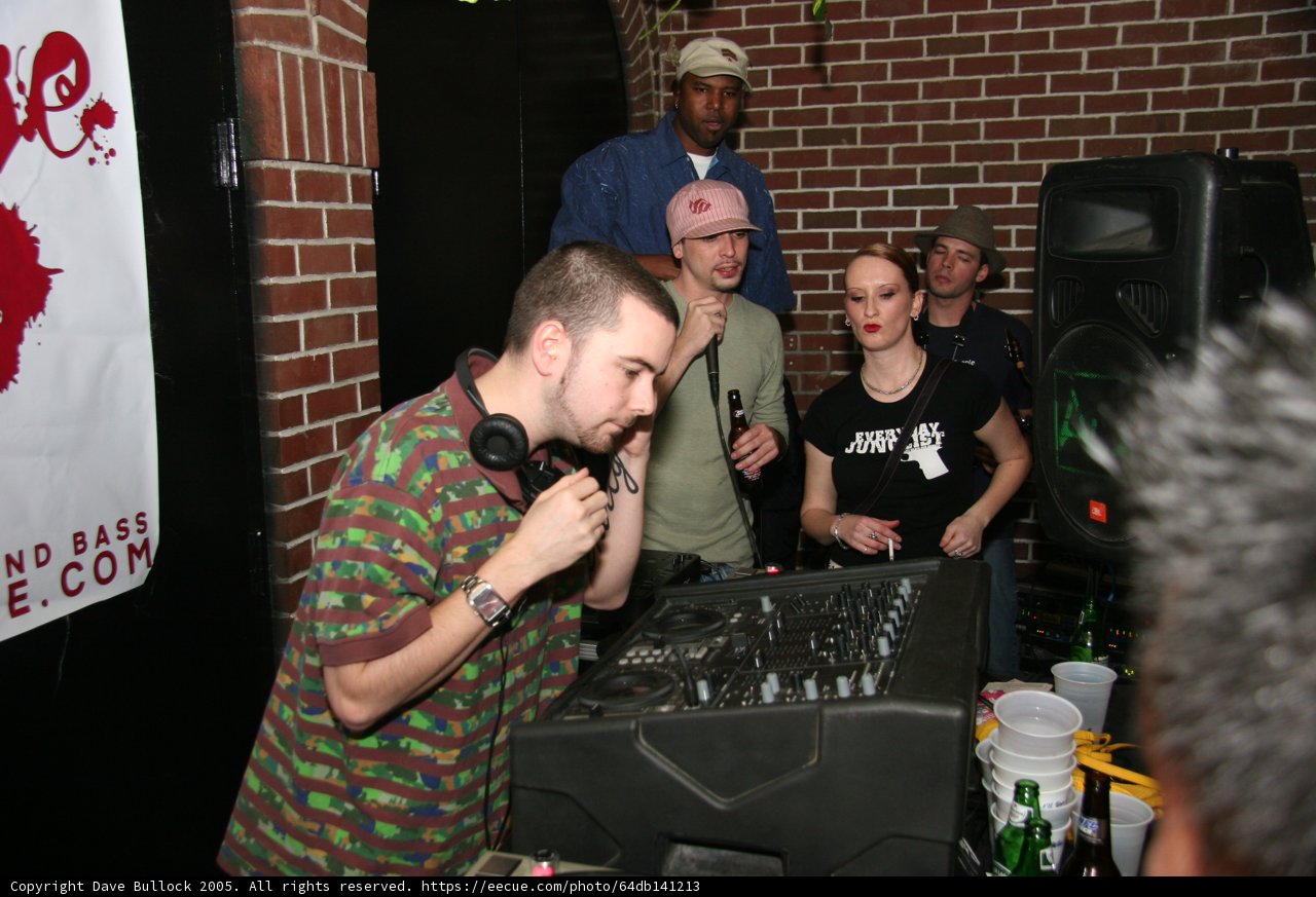 Deejaying with style