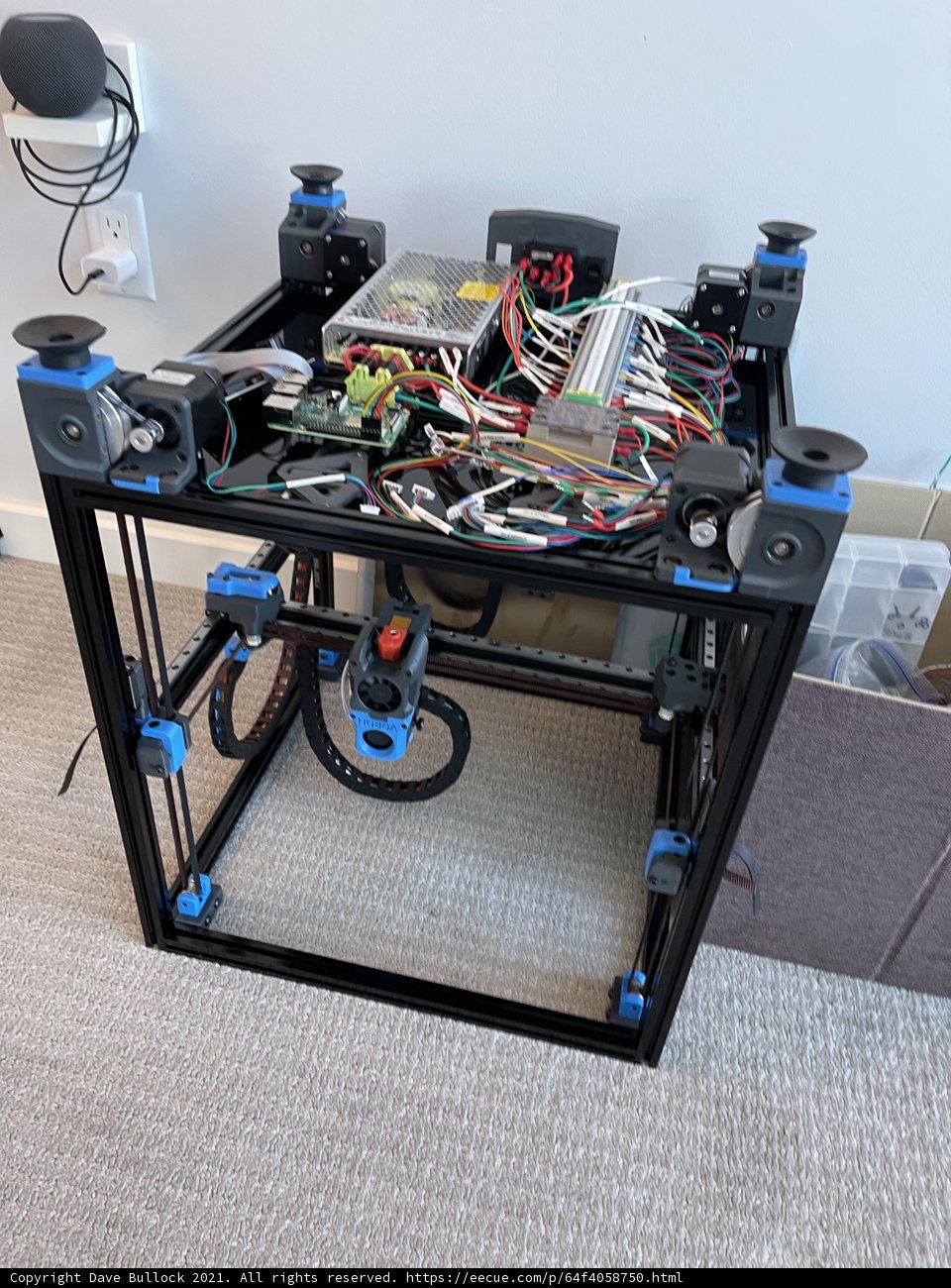 High-tech 3D Printing Station
