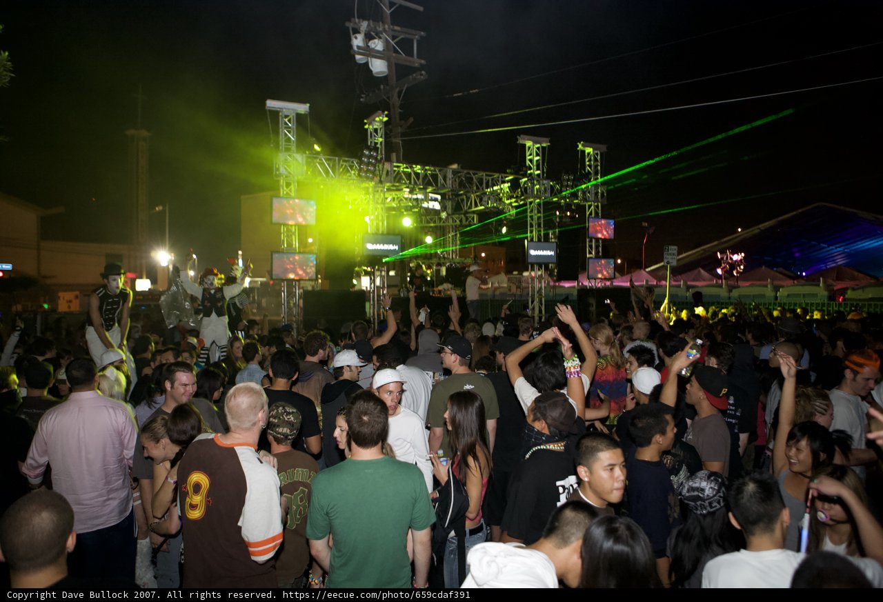 Green Night Life
