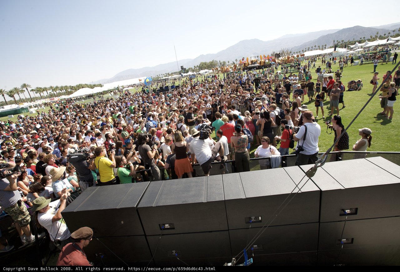 Coachella 2008: A Sea of Fans