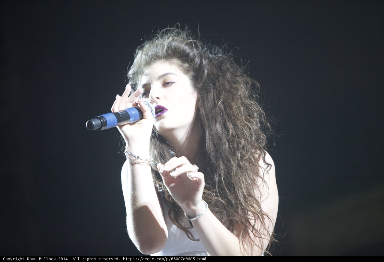 Lorde's Electrifying Performance at Coachella 2014