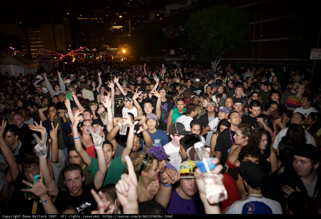 Nocturnal Concert Excitement