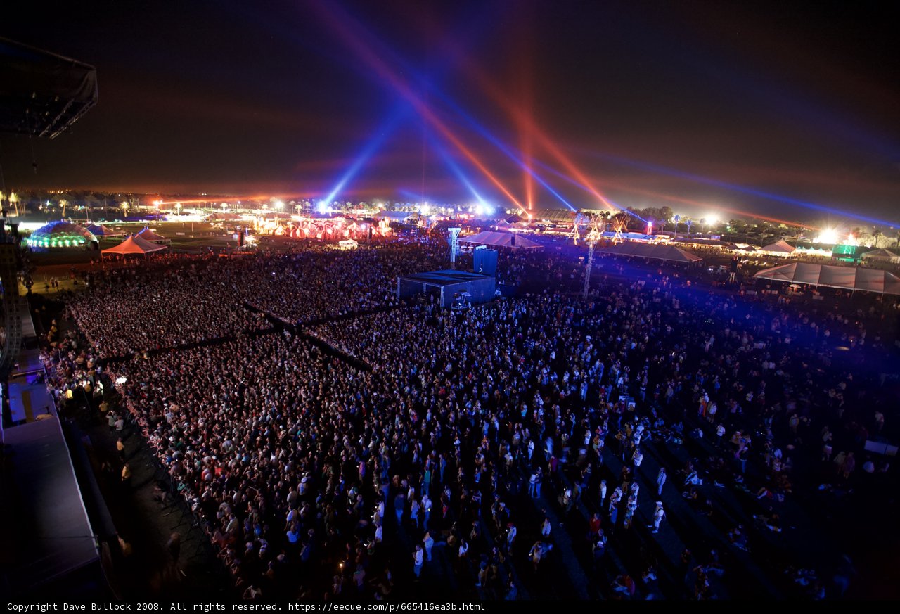 Lights and Crowds at Coachella 2008