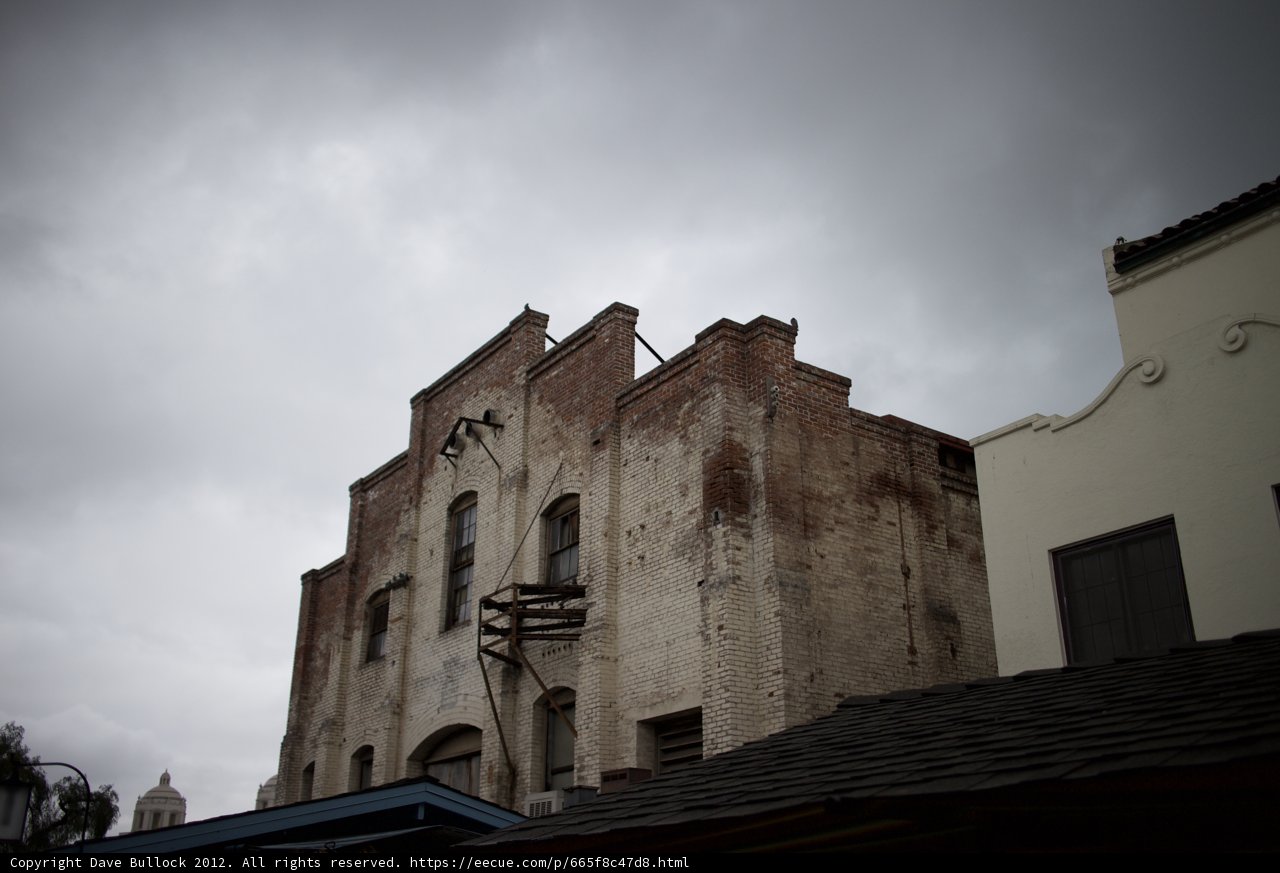 Corner Building