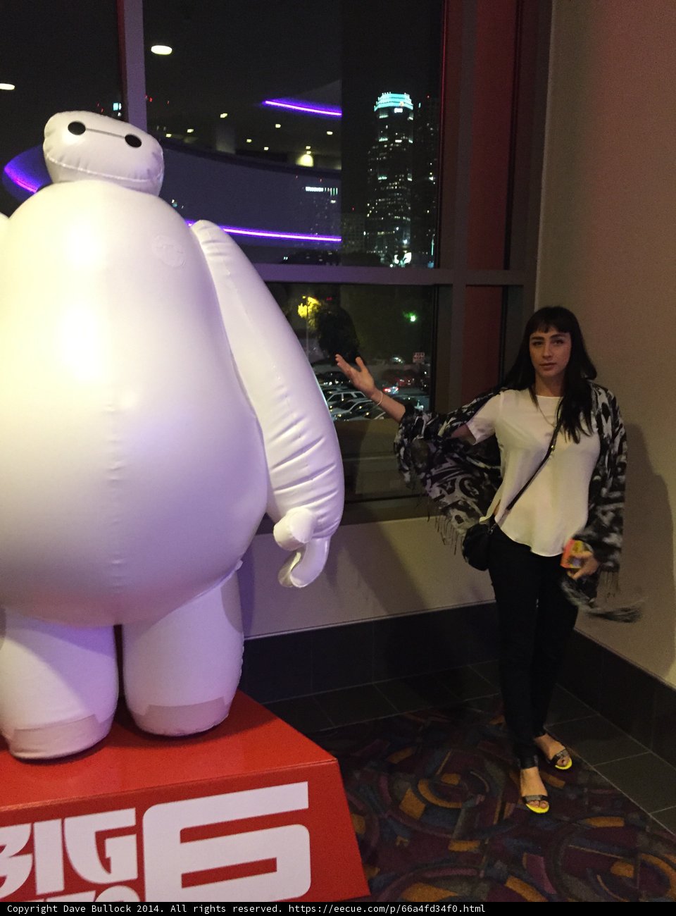 Inflatable Robot and Fashionista