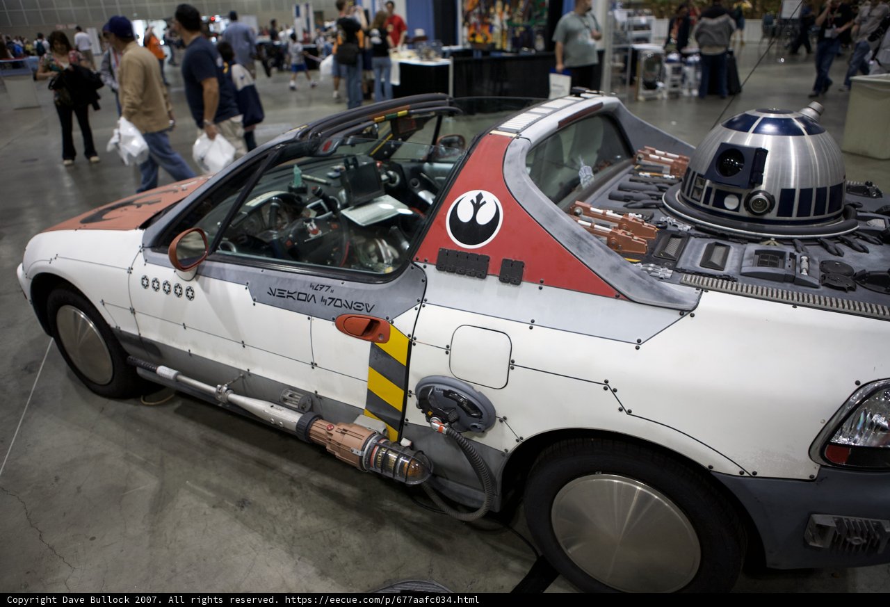 Star Wars Speedster Steals the Show at Convention