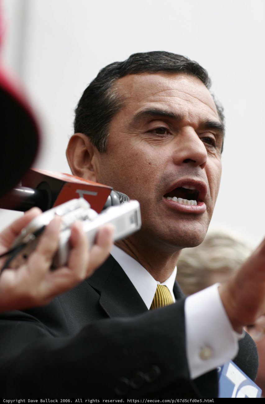 Antonio Villaraigosa Addresses Reporters in Formal Wear